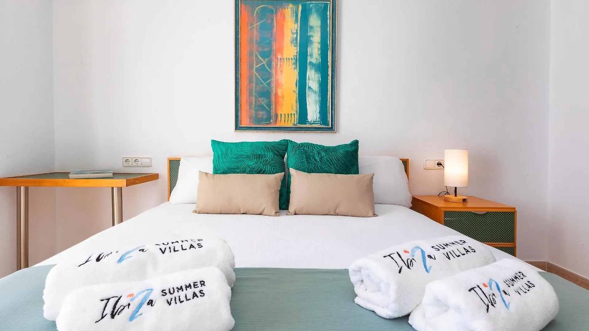 Villa Near Ibiza Town Sleeps 8 - Can Fluxa Can Furnet Spanien