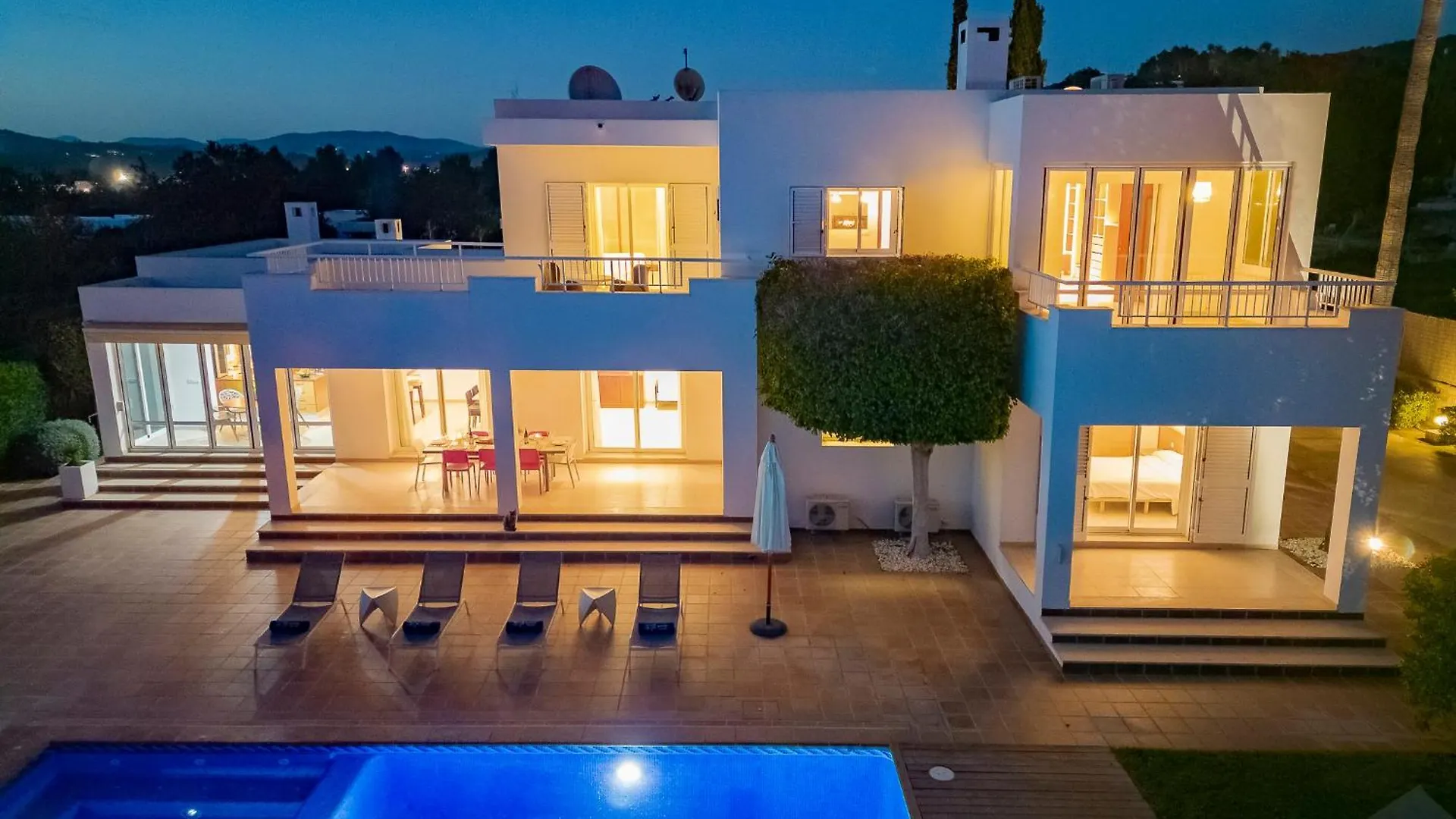 Villa Near Ibiza Town Sleeps 8 - Can Fluxa Can Furnet 0*,  Spanien