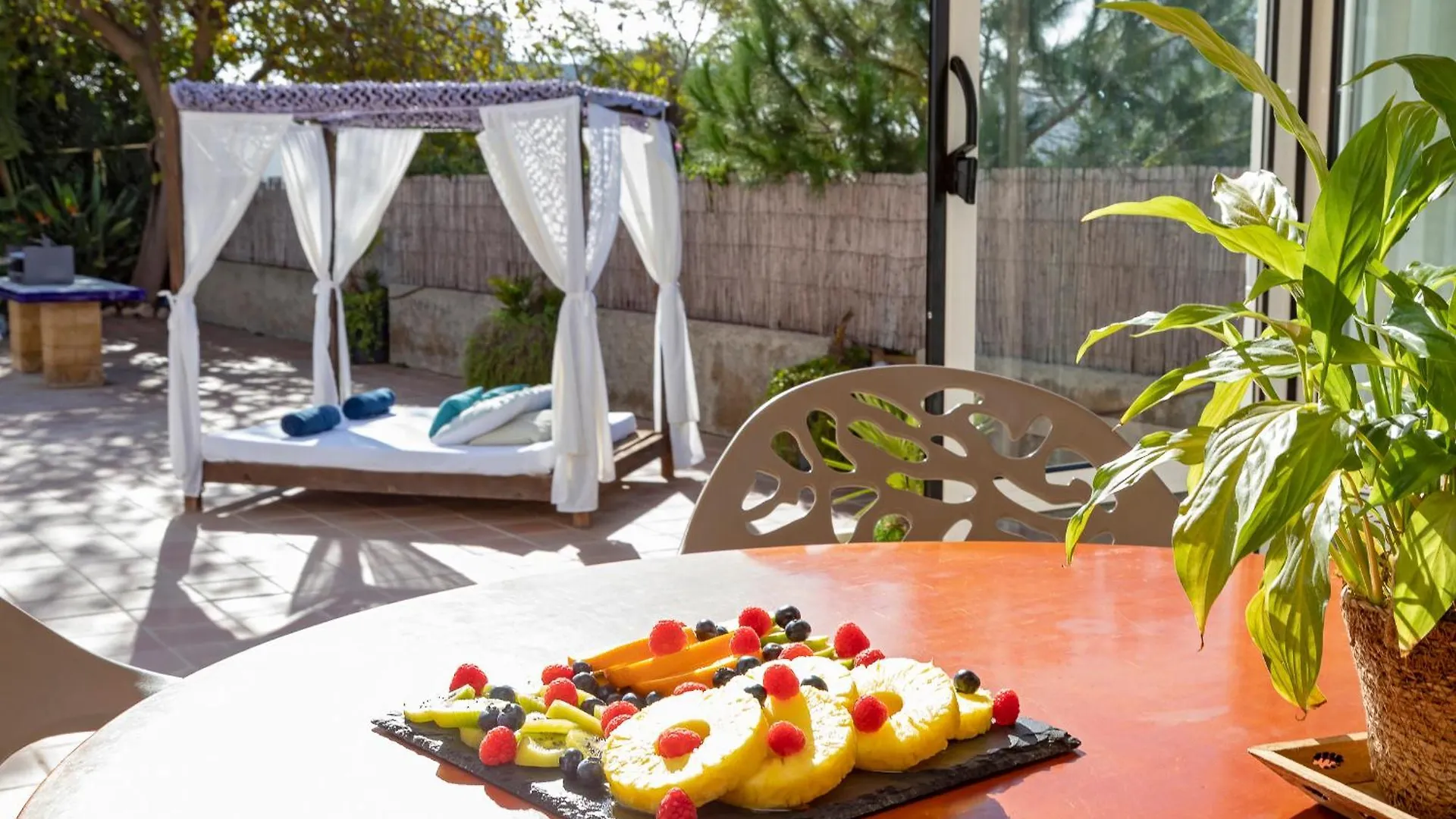 Villa Near Ibiza Town Sleeps 8 - Can Fluxa Can Furnet Spanien