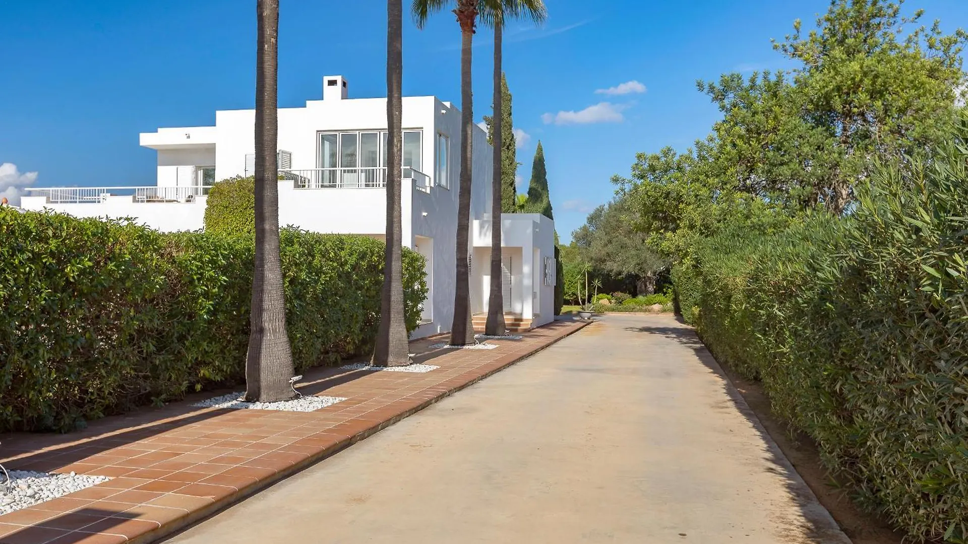 Villa Near Ibiza Town Sleeps 8 - Can Fluxa Can Furnet Spanien