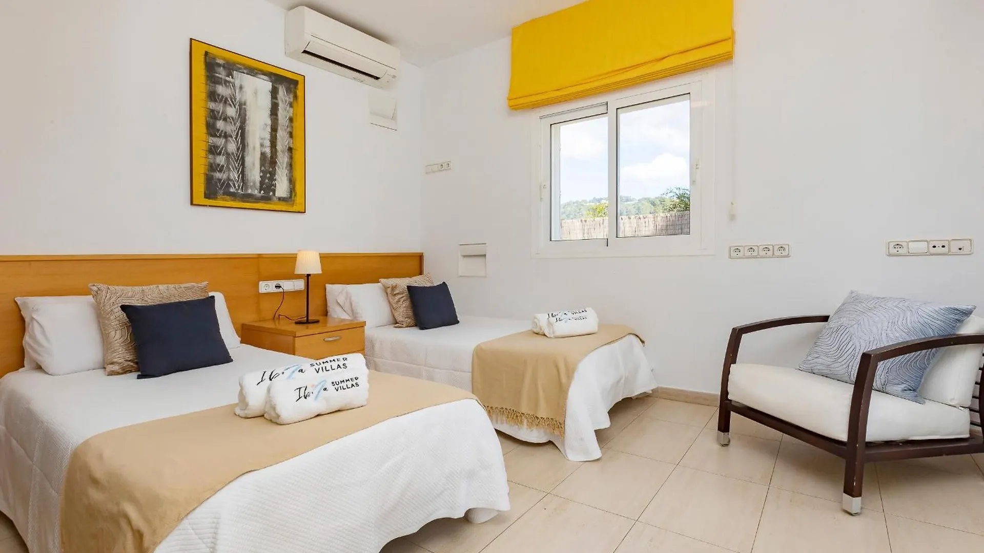 Villa Near Ibiza Town Sleeps 8 - Can Fluxa Can Furnet